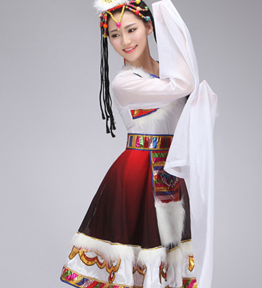 多彩藏族服裝 一道高原上飄來的彩虹